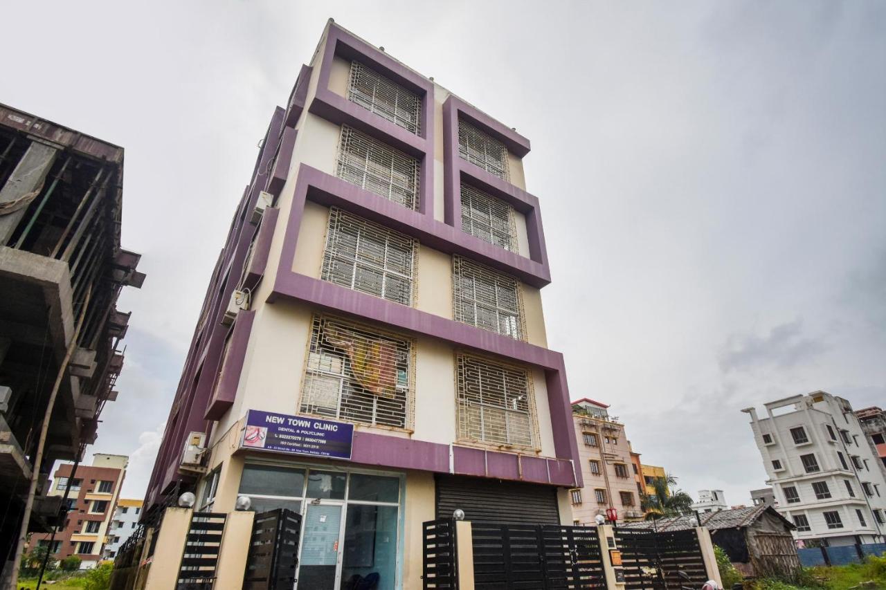 Oyo 8125 Orchid Inn Calcutta  Esterno foto